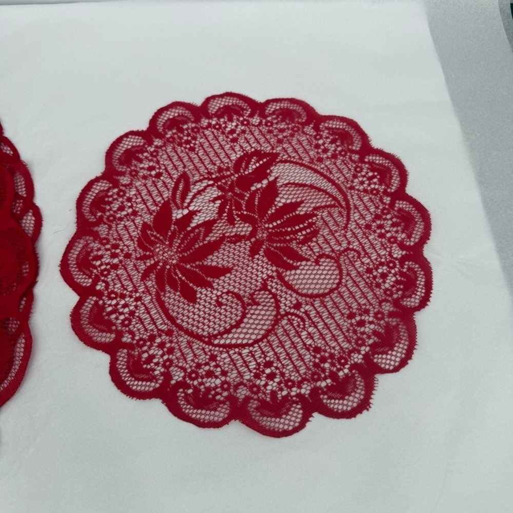 Round Lace Doilies Red Floral Scalloped Edge Set of 4 Table Decor-3 LG & 1 SM - Picture 3 of 5